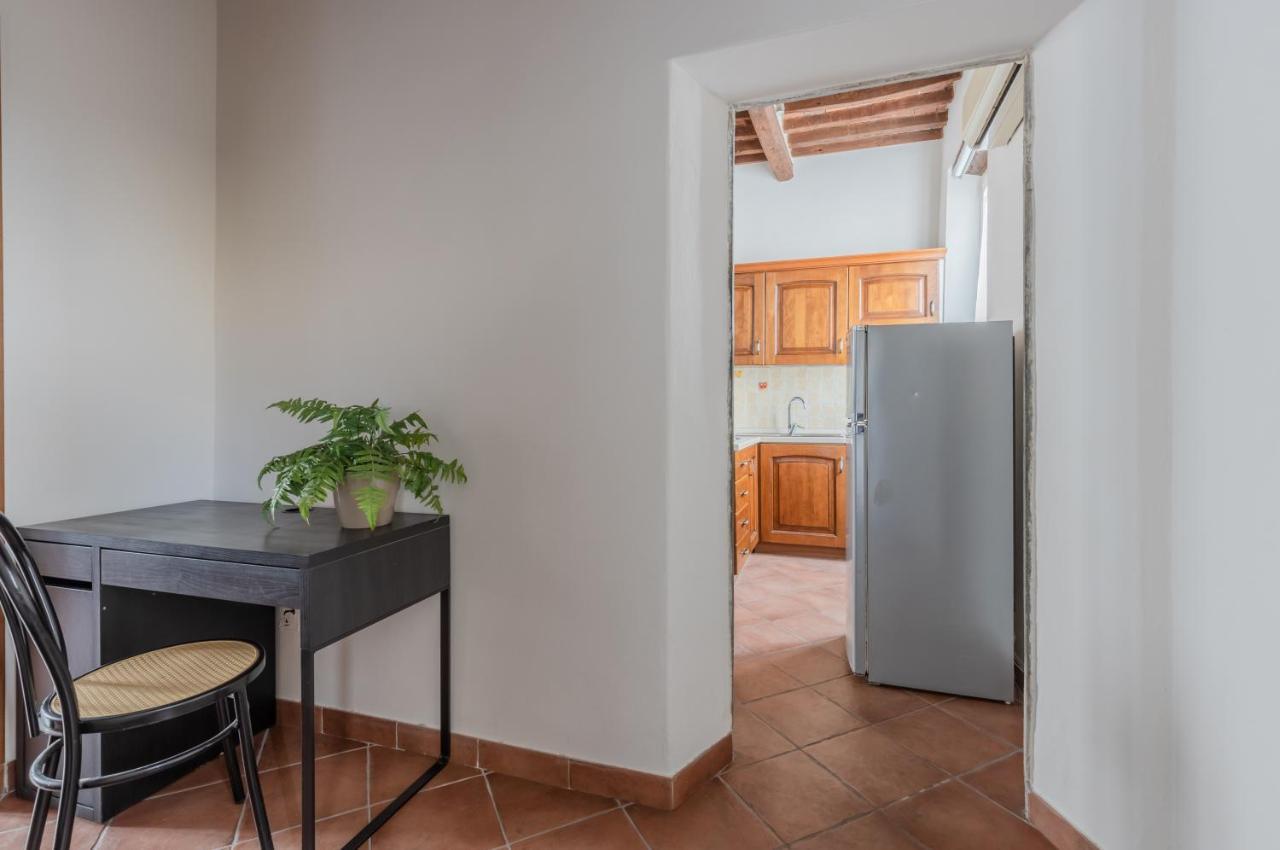 Lucca - Piazza Dell'Anfiteatro Central Apartment! Luaran gambar
